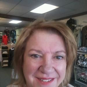 Meet your Posher, Linda